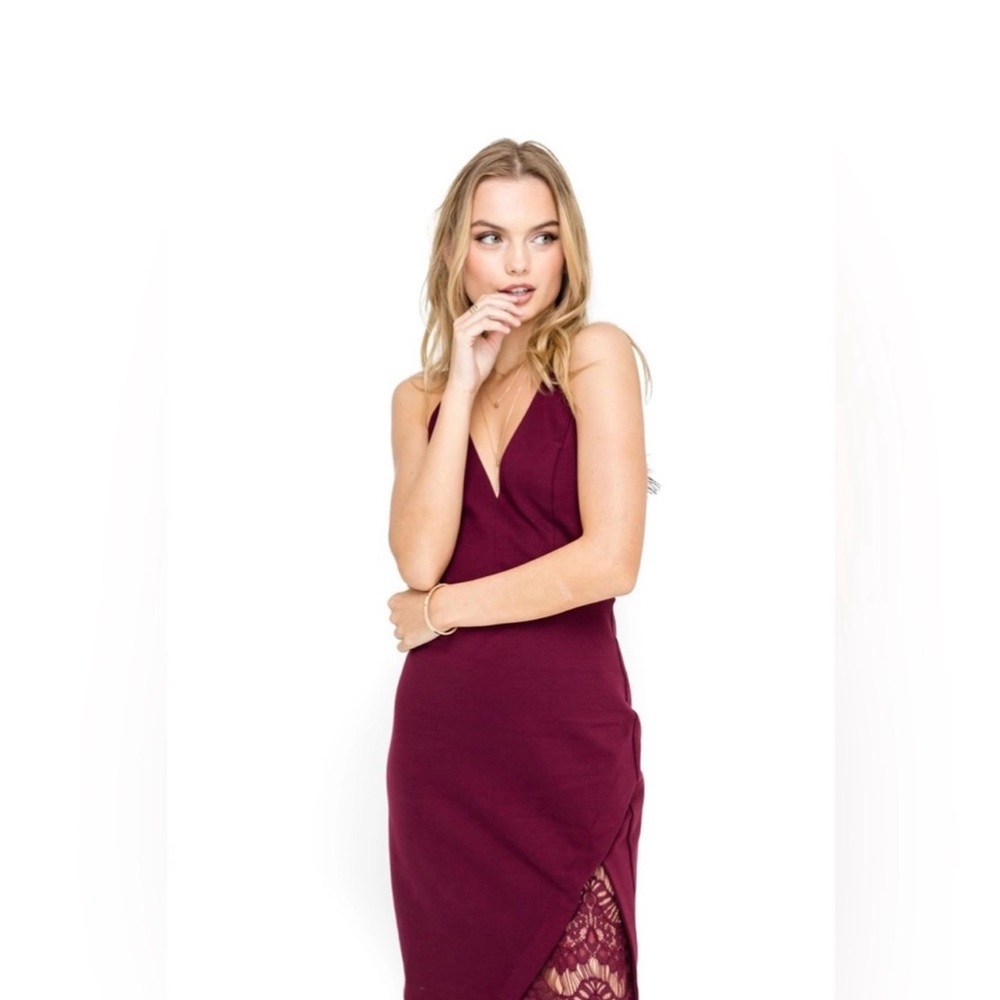 ASTR Burgundy Midi Dress with Lace Detail